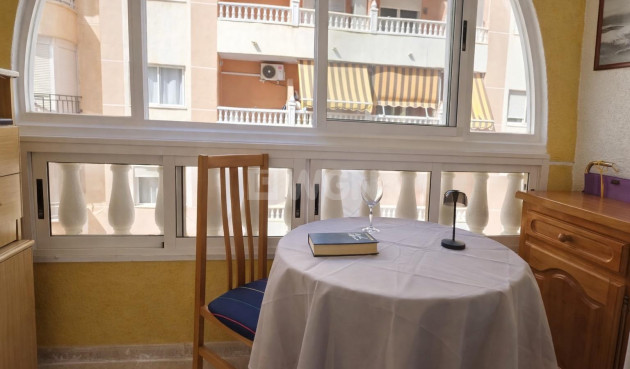 Wiederverkauf - Wohnung - Torrevieja - Habaneras