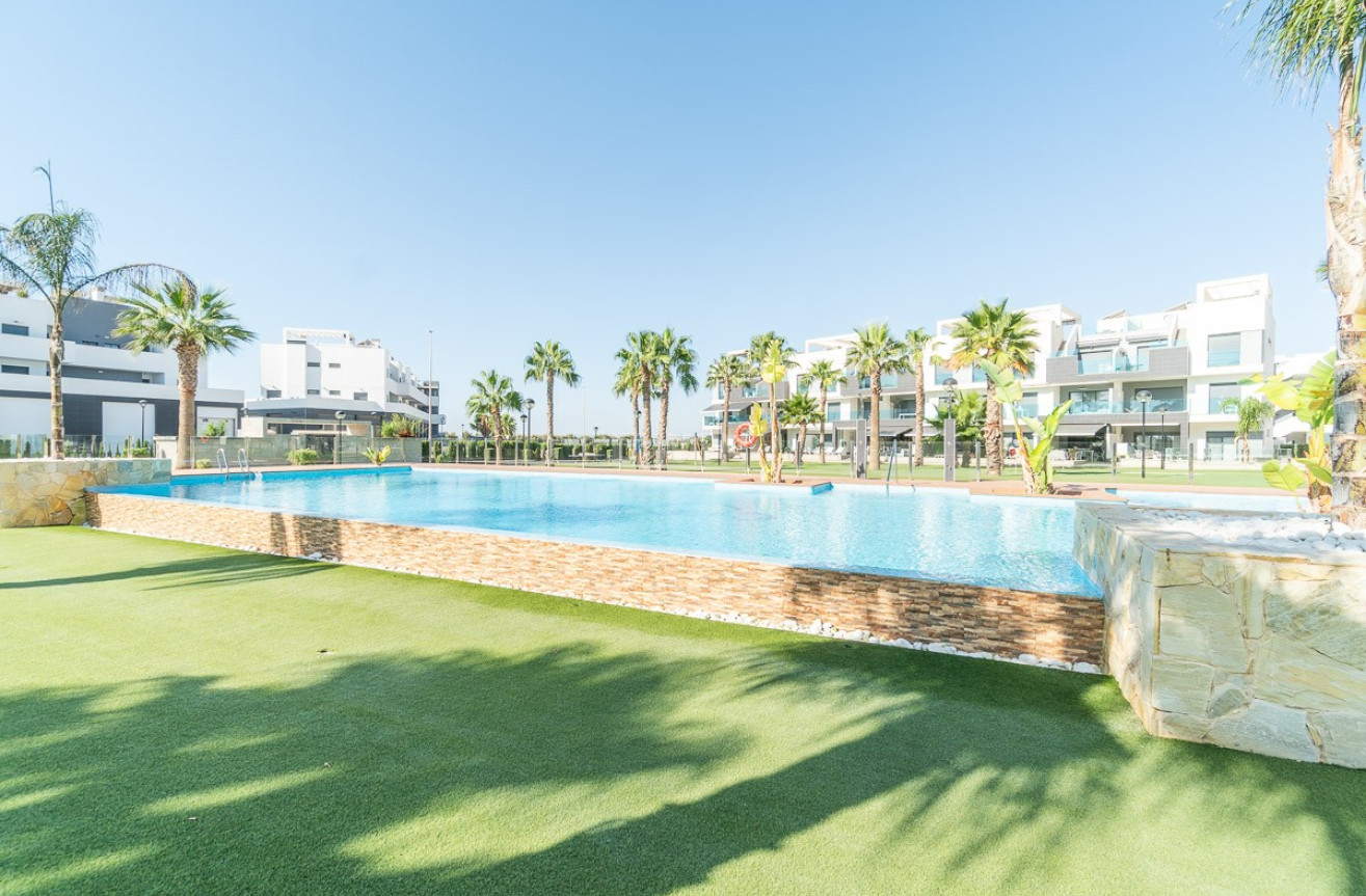 Odsprzedaż - Mieszkanie w bloku - El Raso - Costa Blanca