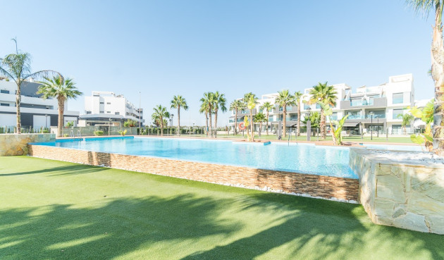 Odsprzedaż - Mieszkanie w bloku - El Raso - Costa Blanca