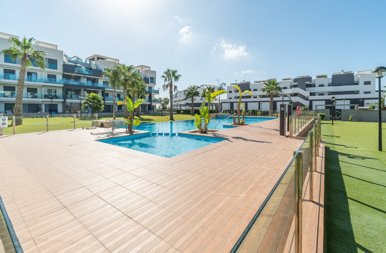 Odsprzedaż - Mieszkanie w bloku - El Raso - Costa Blanca