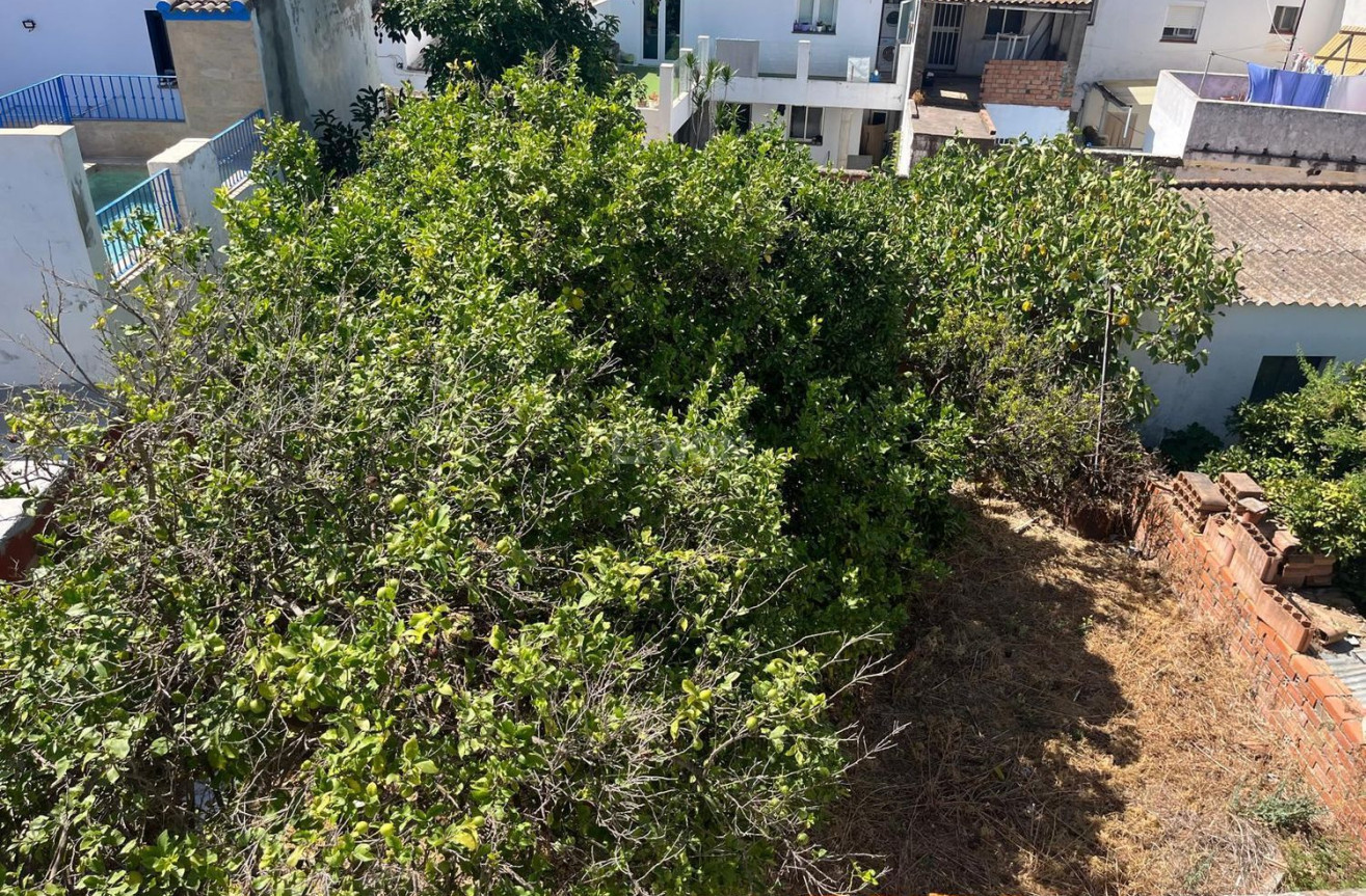 Odsprzedaż - Villa - Casares - Secadero