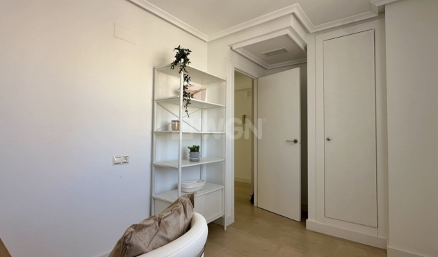 Odsprzedaż - Mieszkanie w bloku - Torrevieja - Costa Blanca