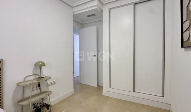 Odsprzedaż - Mieszkanie w bloku - Torrevieja - Costa Blanca