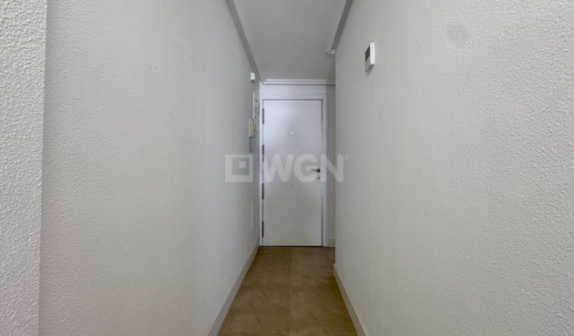 Odsprzedaż - Mieszkanie w bloku - Torrevieja - Costa Blanca