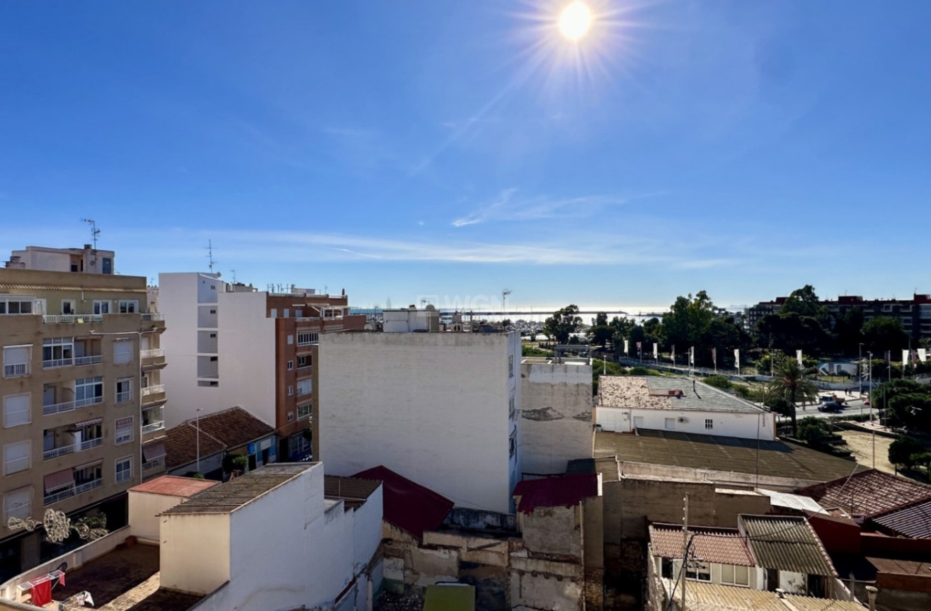 Odsprzedaż - Mieszkanie w bloku - Torrevieja - Costa Blanca