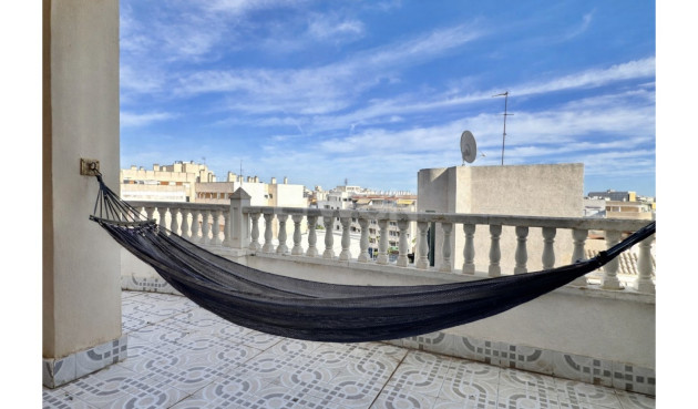 Odsprzedaż - Mieszkanie w bloku - Torrevieja - Costa Blanca