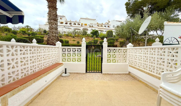 Odsprzedaż - Mieszkanie w bloku - Torrevieja - La Mata