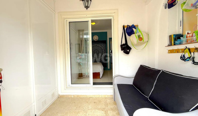Odsprzedaż - Mieszkanie w bloku - Torrevieja - La Mata