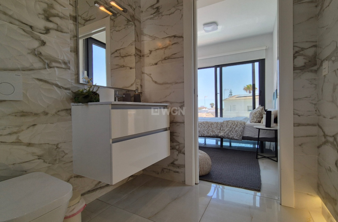 Odsprzedaż - Villa - Torrevieja - Costa Blanca