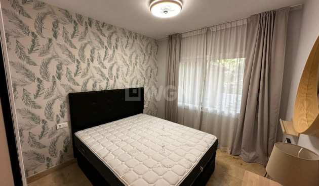 Odsprzedaż - Mieszkanie w bloku - Marbella - Lomas De Rio Verde
