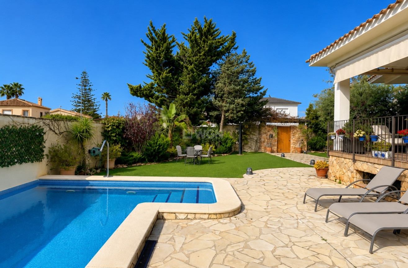 Odsprzedaż - Villa - Dehesa de Campoamor - Costa Blanca