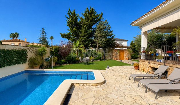 Odsprzedaż - Villa - Dehesa de Campoamor - Costa Blanca