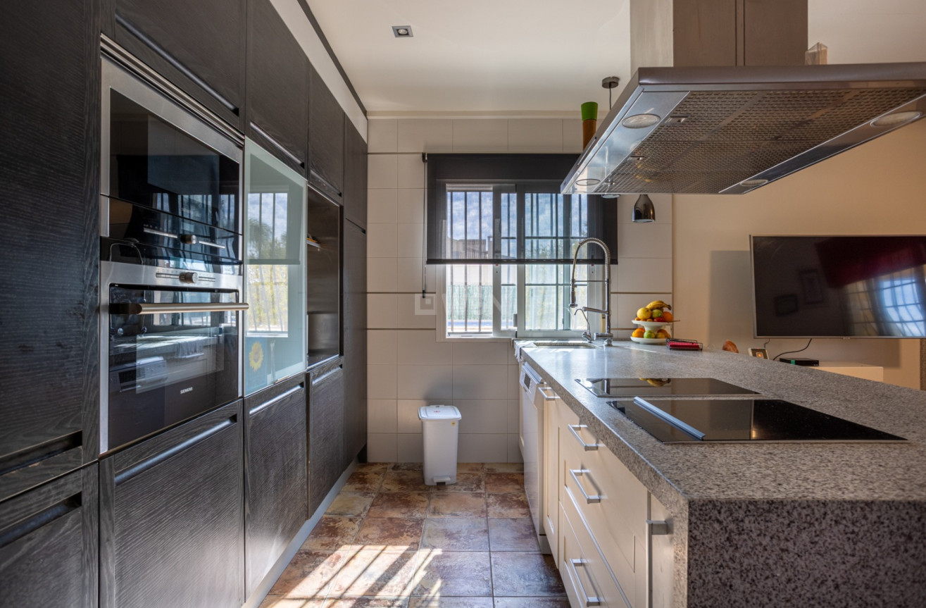 Odsprzedaż - Villa - Elche - Costa Blanca
