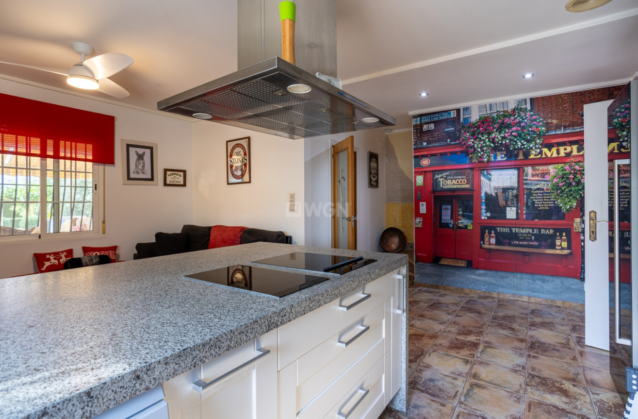 Odsprzedaż - Villa - Elche - Costa Blanca