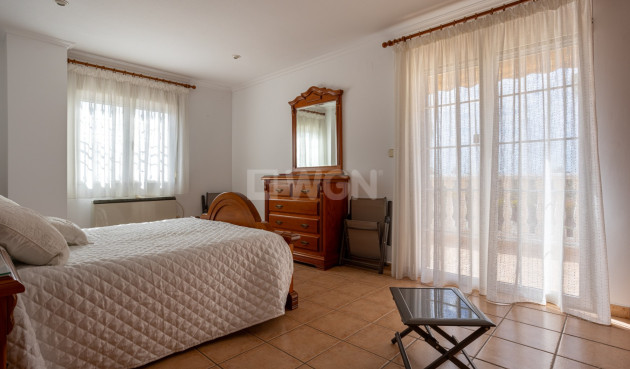 Odsprzedaż - Villa - Elche - Costa Blanca