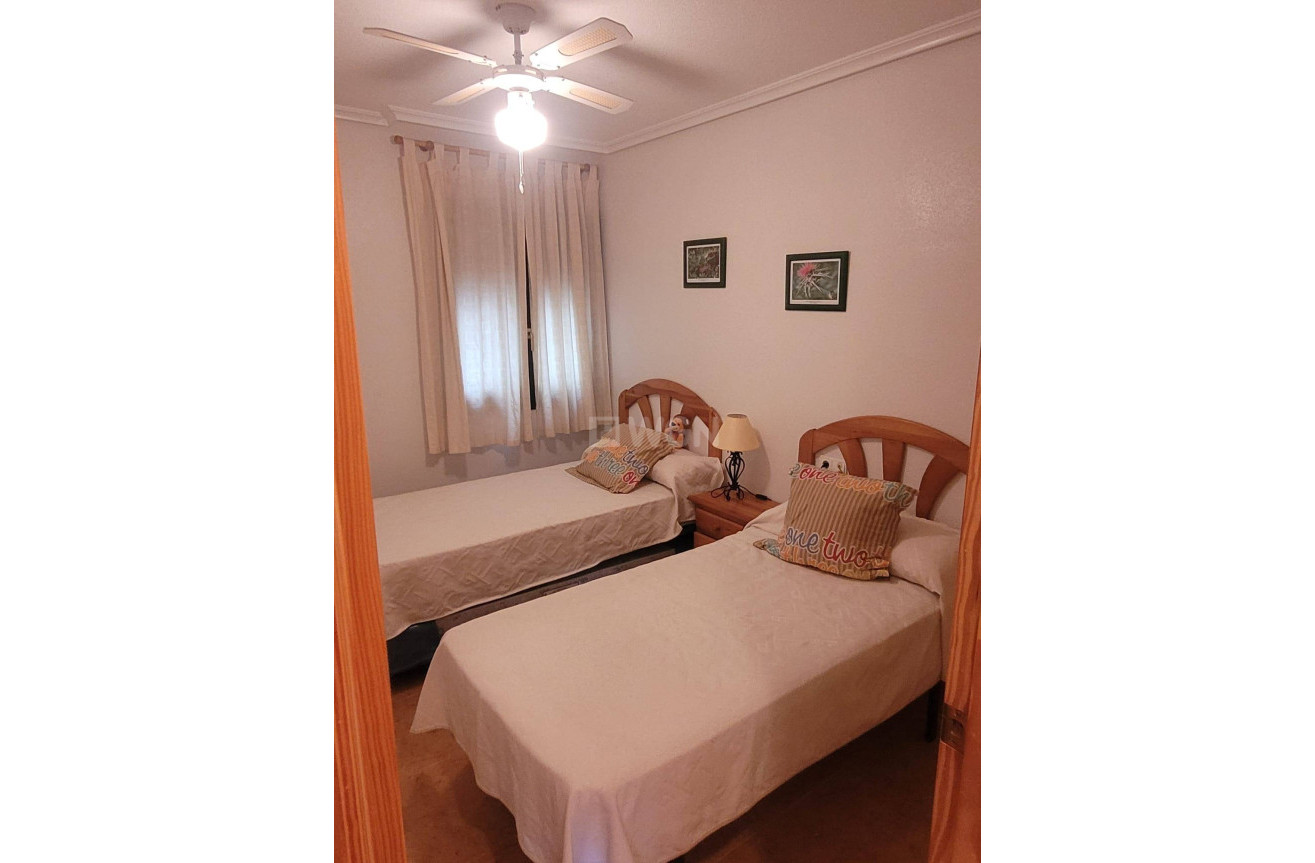 Odsprzedaż - Mieszkanie w bloku - Los Alcázares - Lomas Del Rame