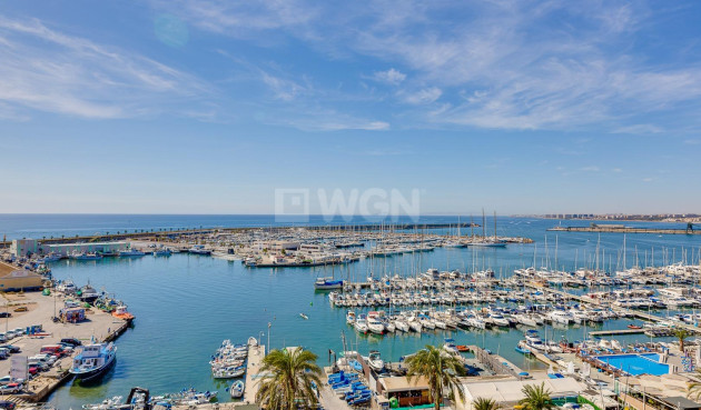 Odsprzedaż - Mieszkanie w bloku - Torrevieja - Centro