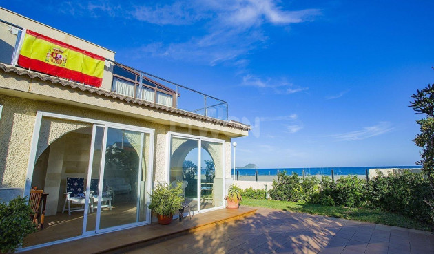Odsprzedaż - Villa - La Manga del Mar Menor - Playa De Las Gaviotas-el Pedrucho