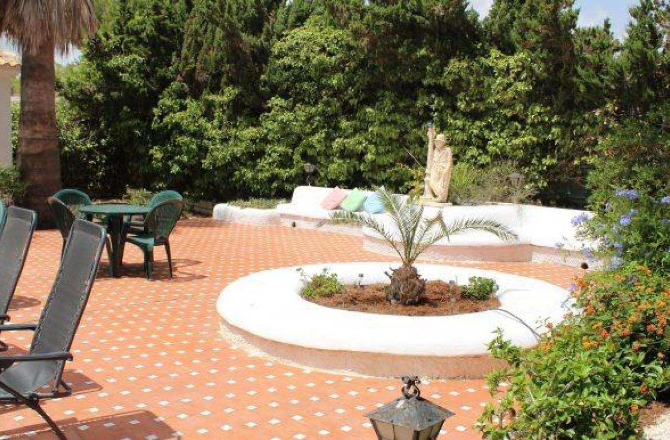 Odsprzedaż - Villa - Orihuela Costa - Villamartín