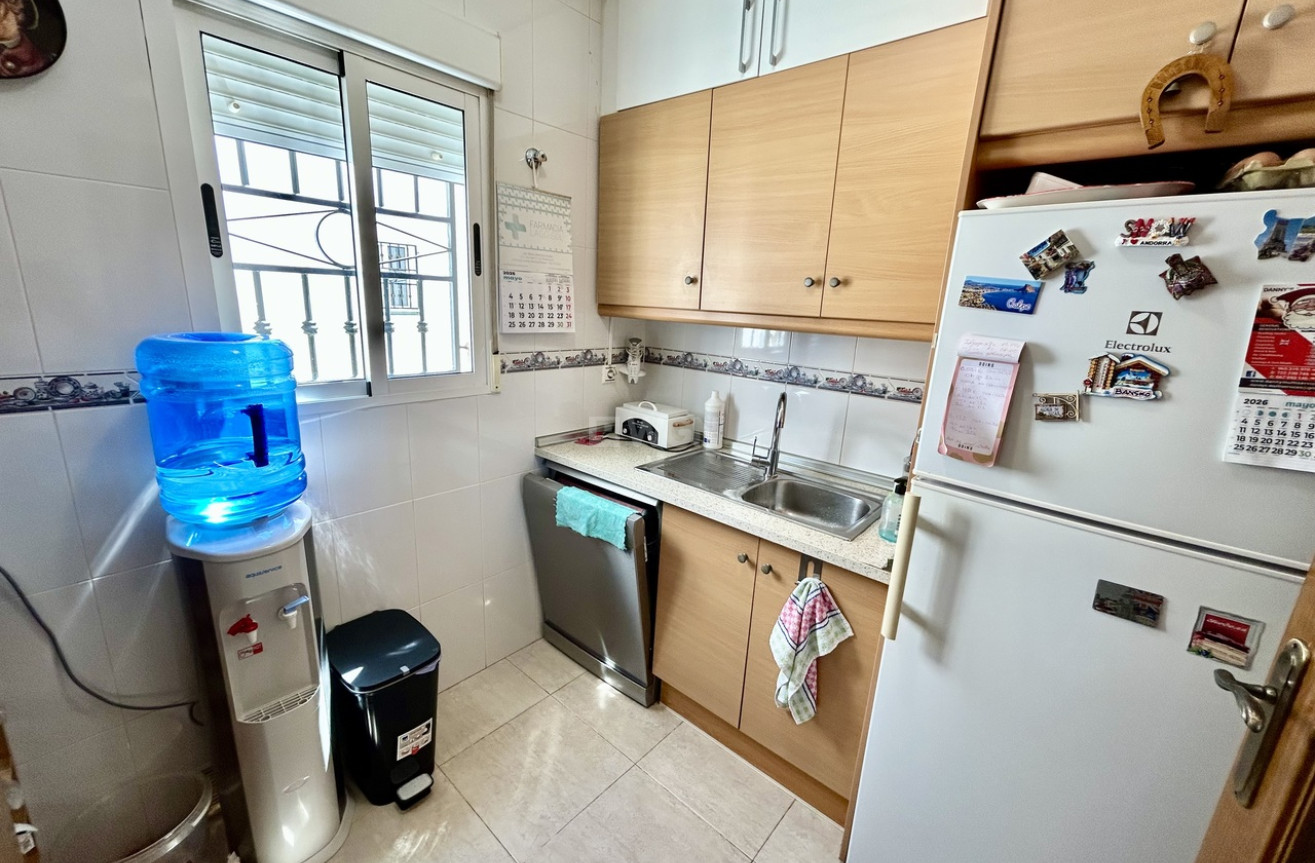 Odsprzedaż - Mieszkanie w bloku - Los Altos - Costa Blanca