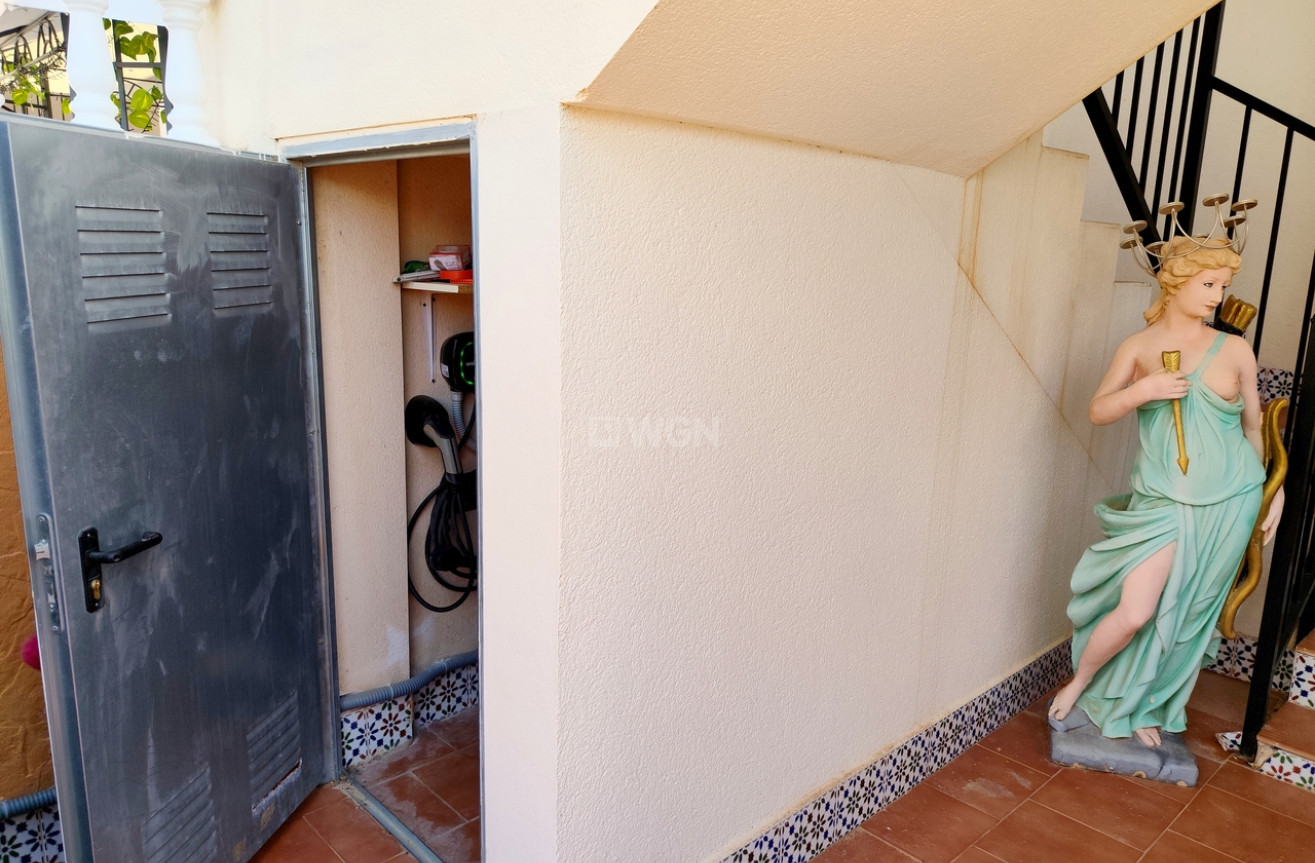 Odsprzedaż - Mieszkanie w bloku - Los Altos - Costa Blanca