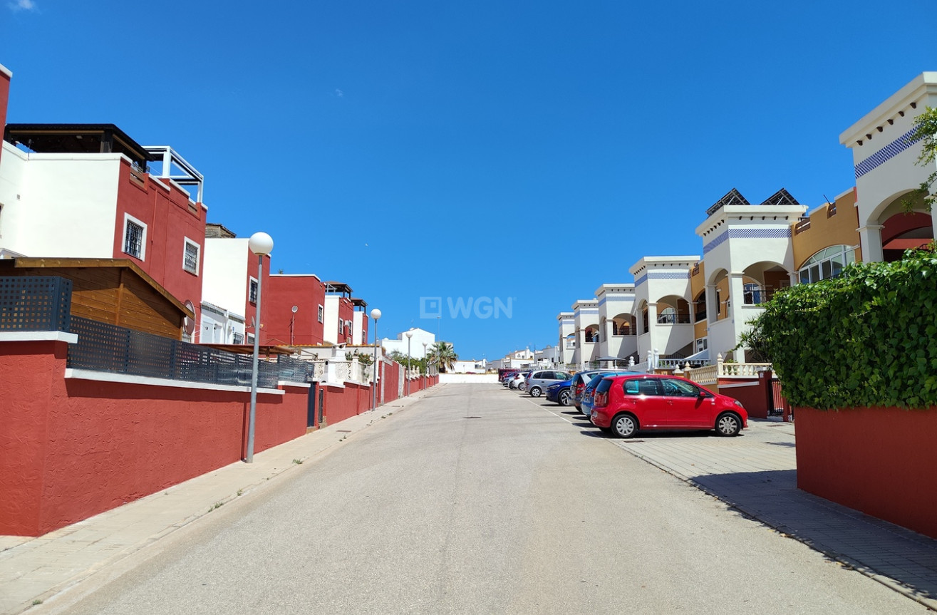 Odsprzedaż - Mieszkanie w bloku - Los Altos - Costa Blanca