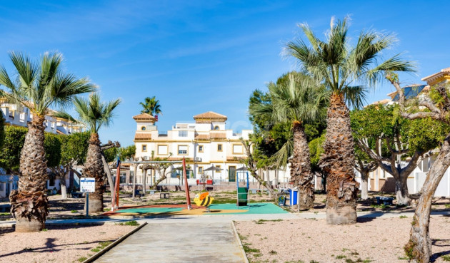 Odsprzedaż - Kamienica - Torrevieja - Costa Blanca