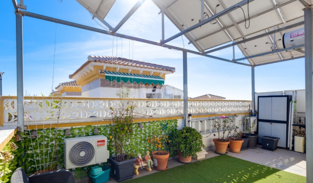 Odsprzedaż - Kamienica - Torrevieja - Costa Blanca