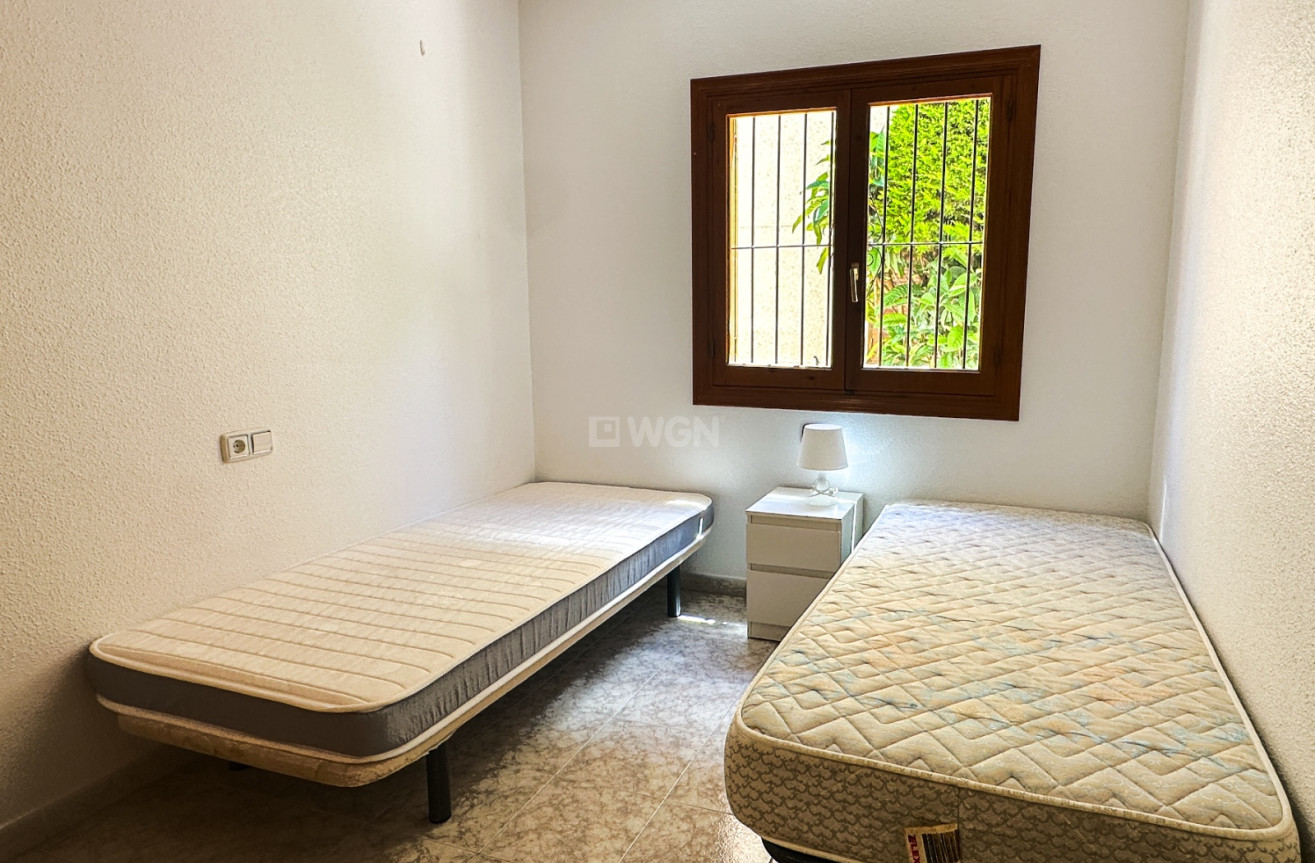 Odsprzedaż - Mieszkanie w bloku - Orihuela Costa - Costa Blanca