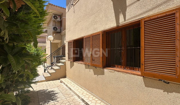 Odsprzedaż - Mieszkanie w bloku - Orihuela Costa - Costa Blanca