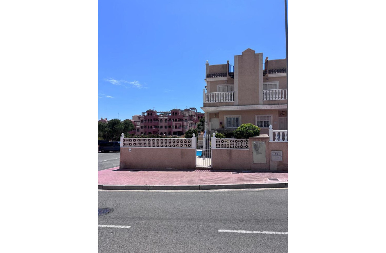 Odsprzedaż - Kamienica - Villamartin - Costa Blanca
