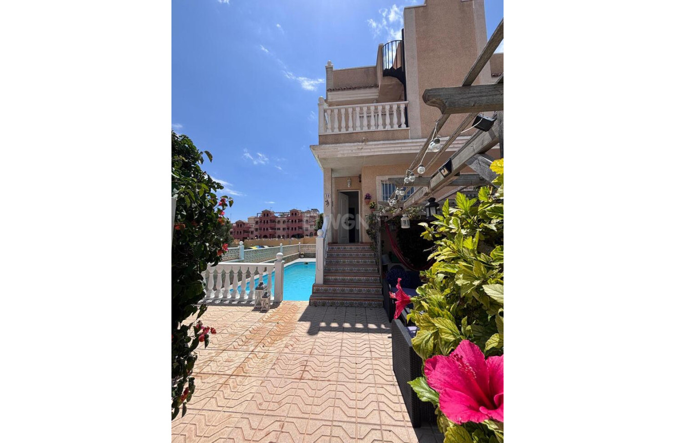 Odsprzedaż - Kamienica - Villamartin - Costa Blanca
