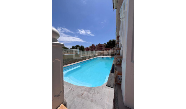 Odsprzedaż - Kamienica - Villamartin - Costa Blanca