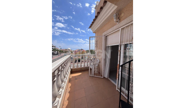 Odsprzedaż - Kamienica - Villamartin - Costa Blanca