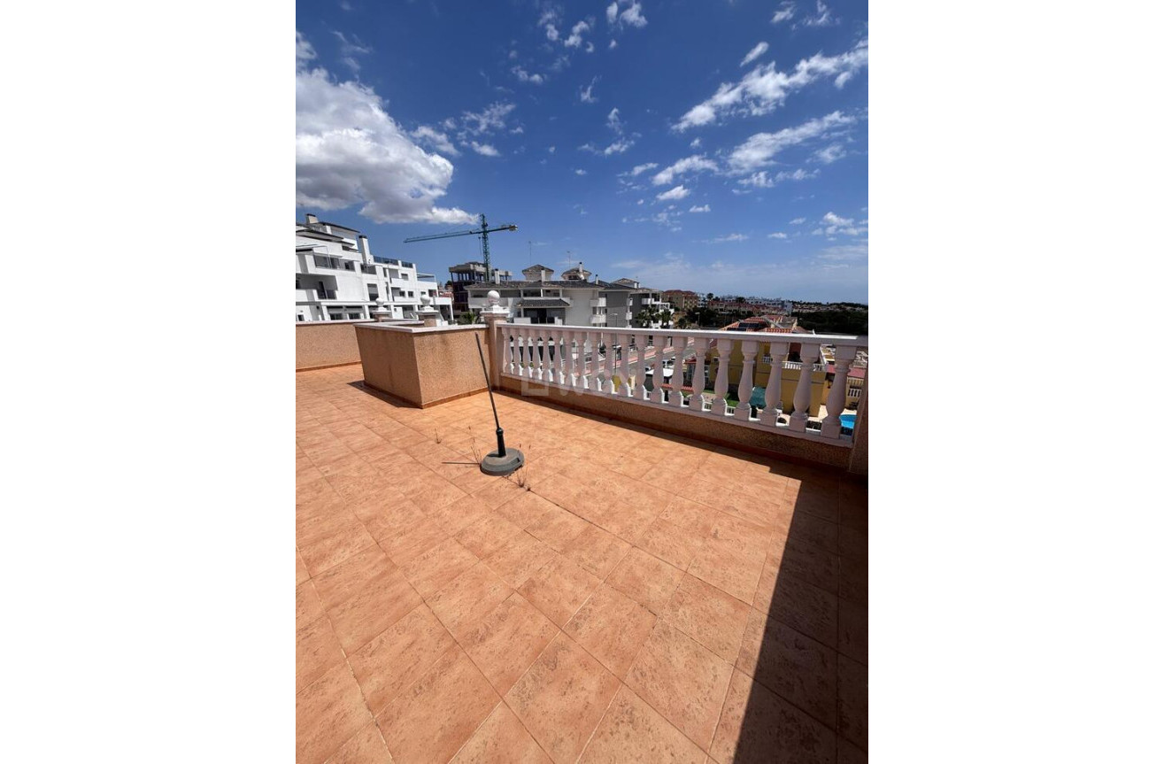 Odsprzedaż - Kamienica - Villamartin - Costa Blanca