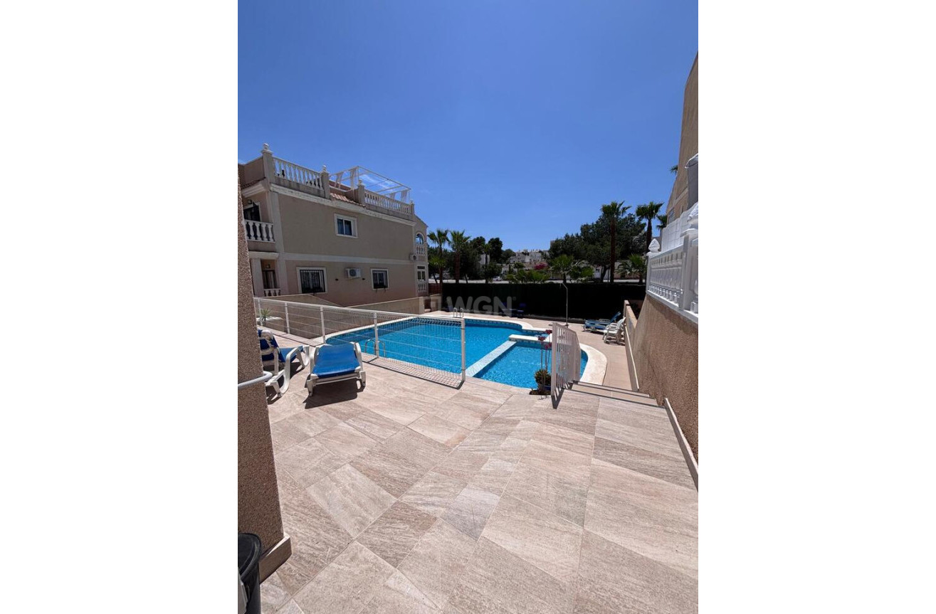 Odsprzedaż - Kamienica - Villamartin - Costa Blanca