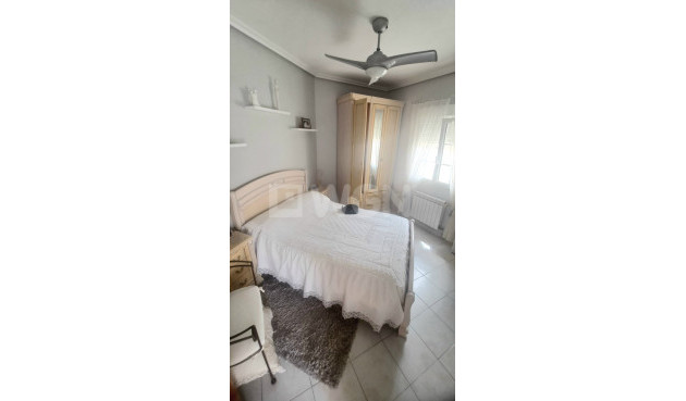 Odsprzedaż - Villa - Villamartin - Costa Blanca