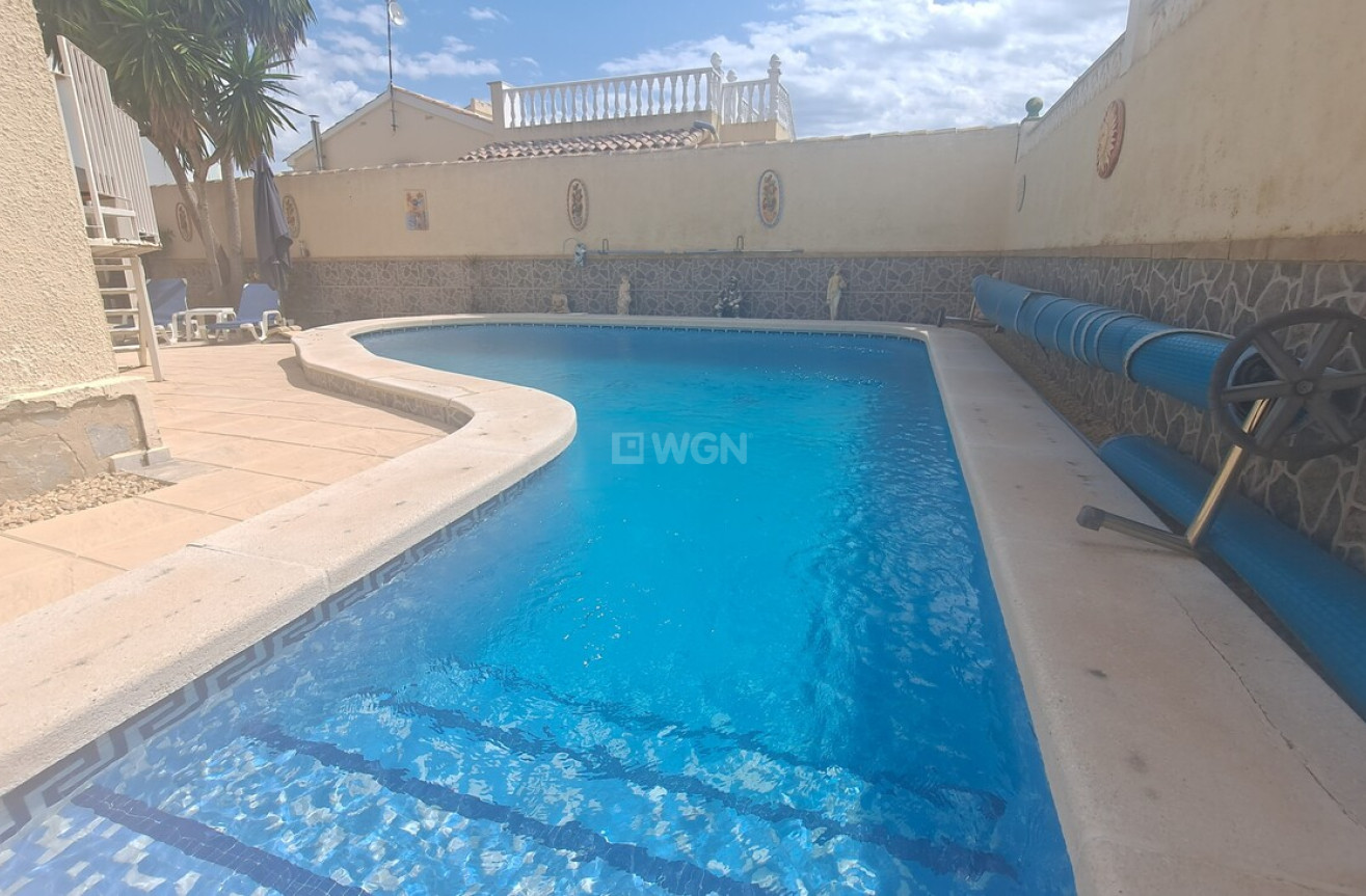 Odsprzedaż - Villa - Villamartin - Costa Blanca