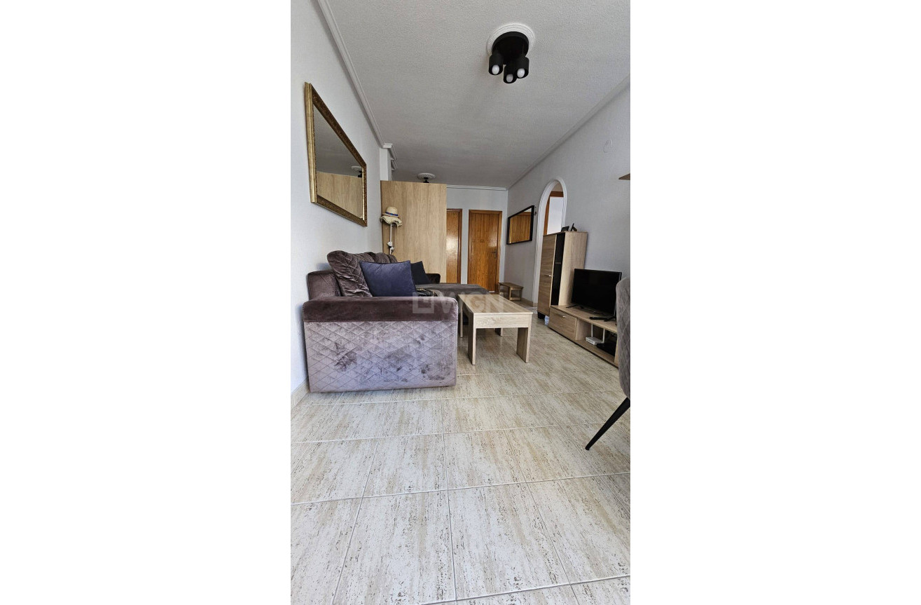 Odsprzedaż - Daszek - Torrevieja - Acequion