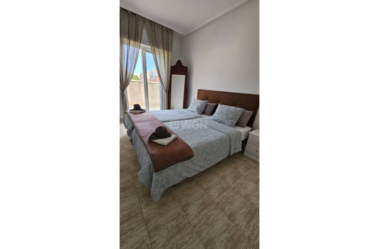 Odsprzedaż - Daszek - Torrevieja - Acequion