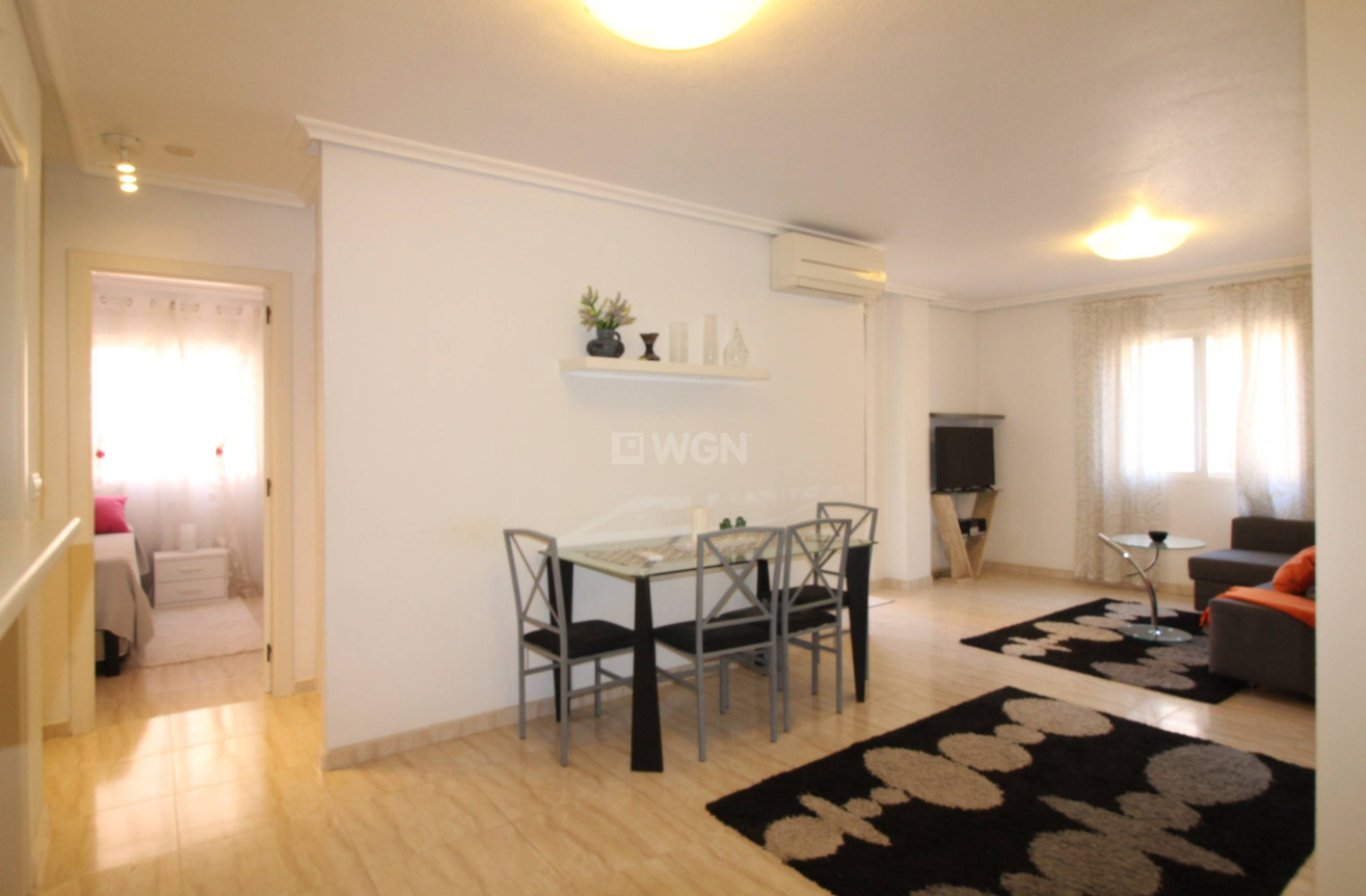 Odsprzedaż - Mieszkanie w bloku - Torrevieja - Centro
