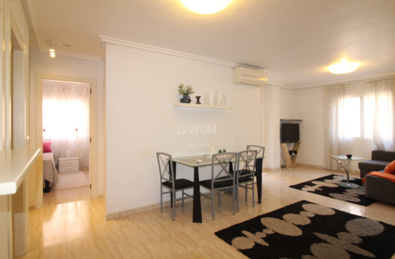 Odsprzedaż - Mieszkanie w bloku - Torrevieja - Centro