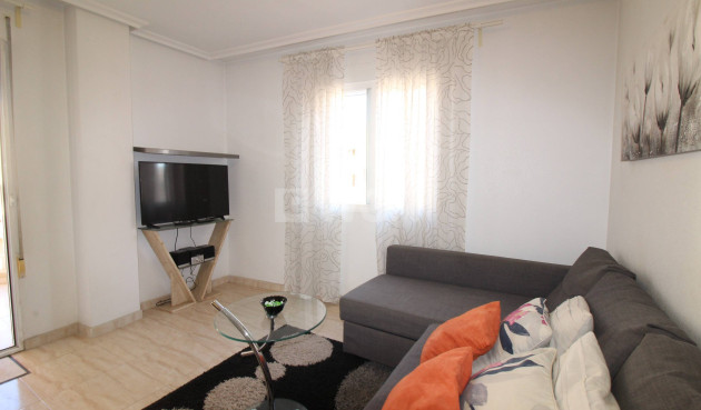 Odsprzedaż - Mieszkanie w bloku - Torrevieja - Centro