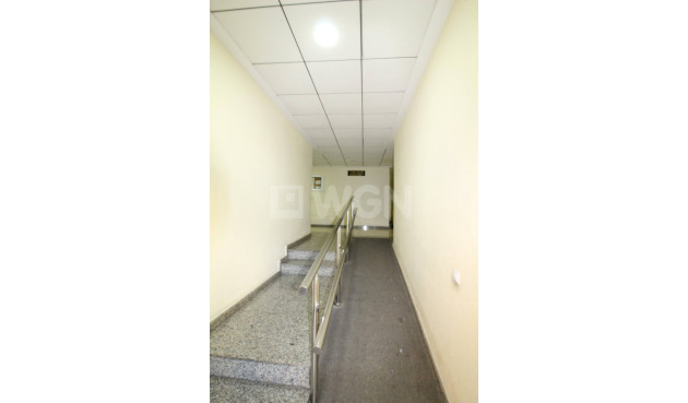 Odsprzedaż - Mieszkanie w bloku - Torrevieja - Centro