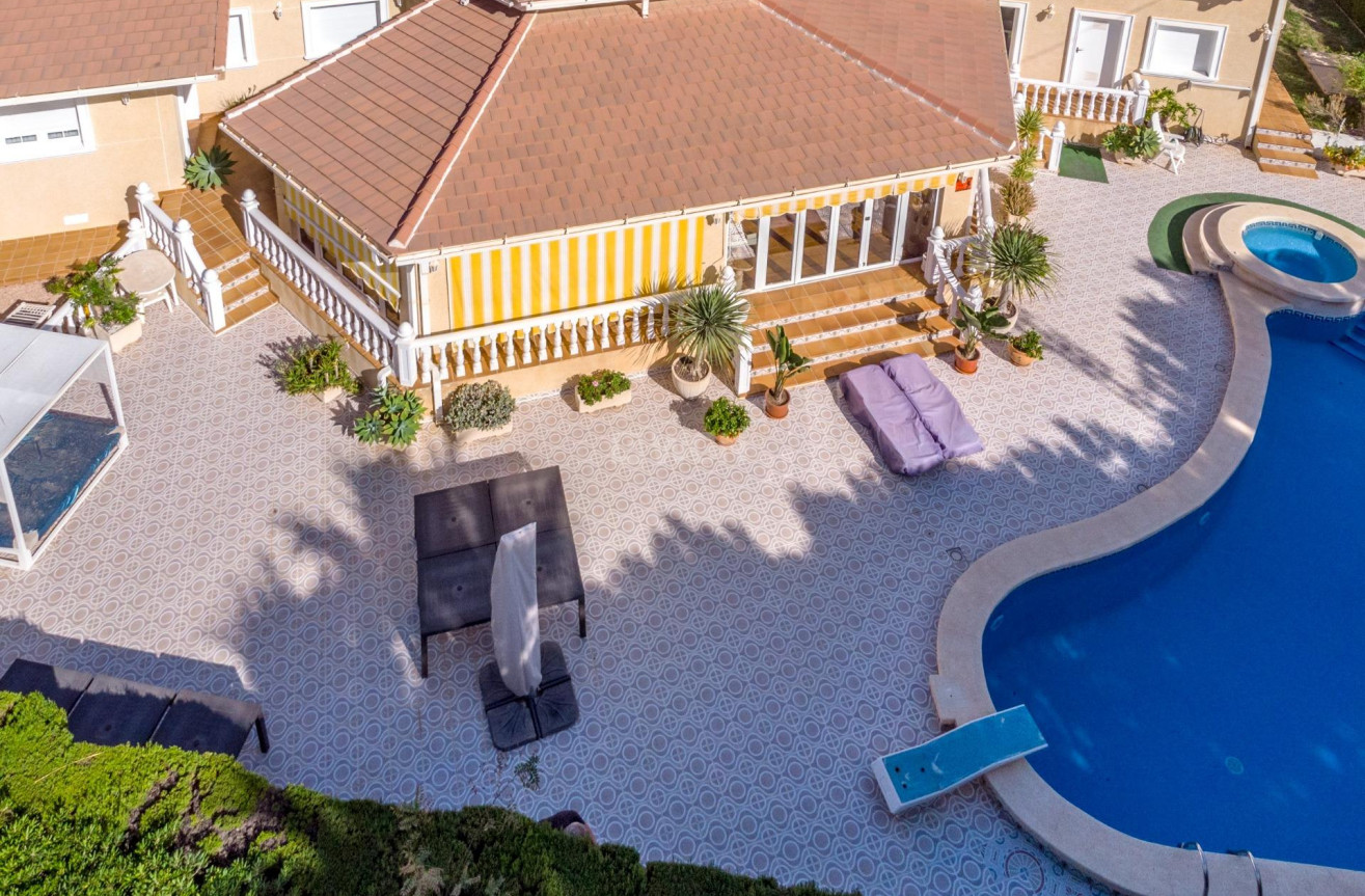 Odsprzedaż - Villa - Cabo Roig - Muy Cerca De La Playa