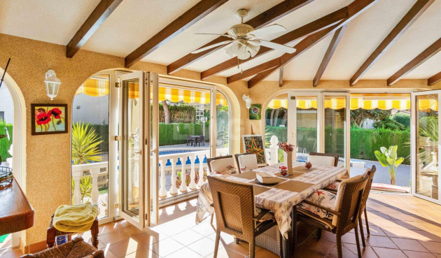 Odsprzedaż - Villa - Cabo Roig - Muy Cerca De La Playa