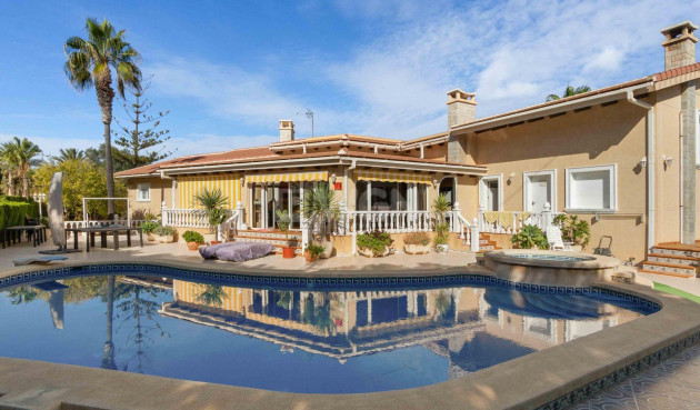 Odsprzedaż - Villa - Cabo Roig - Muy Cerca De La Playa