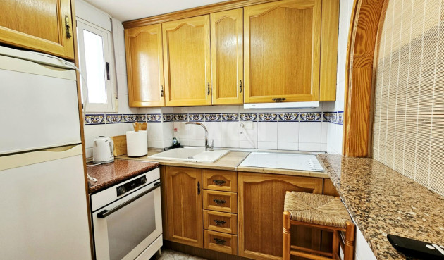 Odsprzedaż - Mieszkanie w bloku - Torrevieja - Nueva Torrevieja