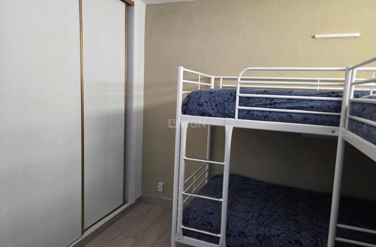 Odsprzedaż - Mieszkanie w bloku - Torrevieja - La Mata