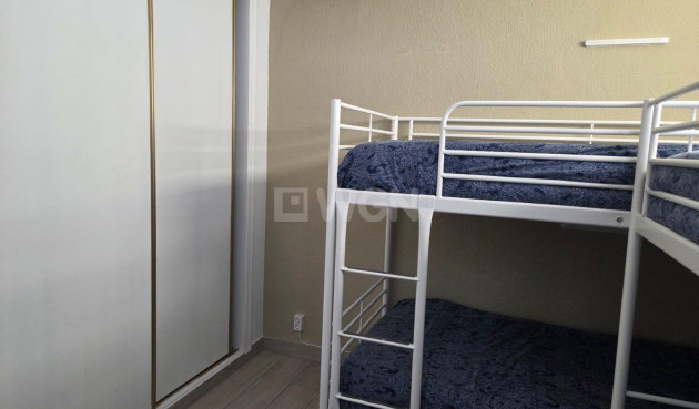 Odsprzedaż - Mieszkanie w bloku - Torrevieja - La Mata